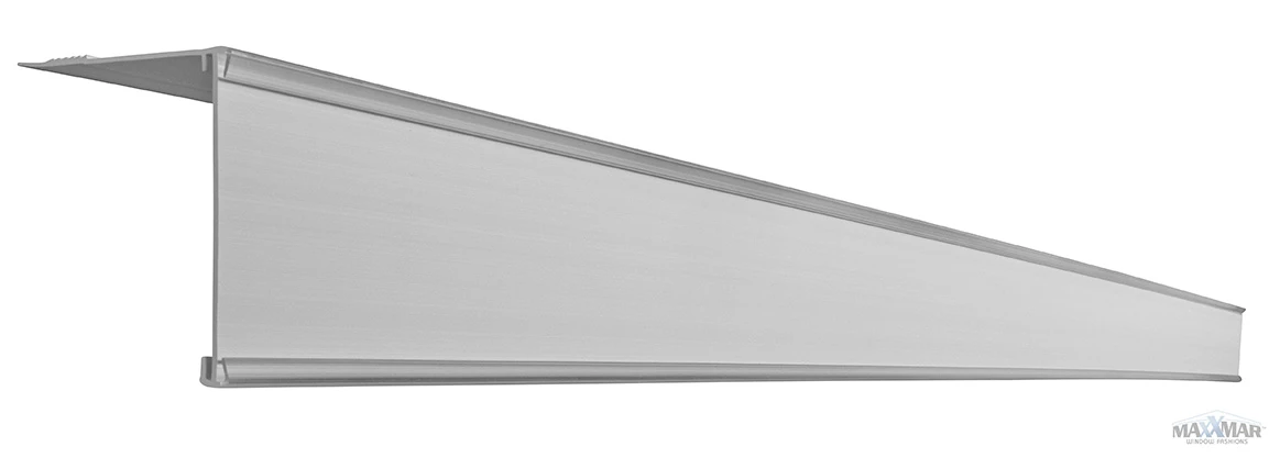 Maxxmar PVC Verticals: product and operating-detail illustration.